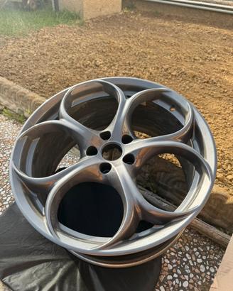 Cerchio Alfa Romeo Giulia 19 pollici Originale