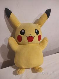 Peluche collezione Pokemon Pikachu