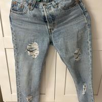 Levis jeans