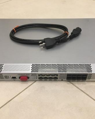 Brocade 200E - SAN switch FC 16 porte(8 Attive)