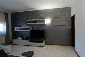 Catania, tre vani ristrutturato san giorgio