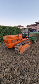 Trattore Fiat 605C con Fresa, Aratro e Estirpatore