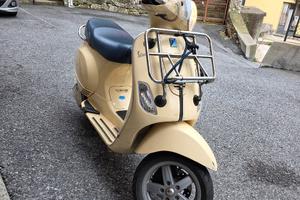 Vespa 150lx del 2009