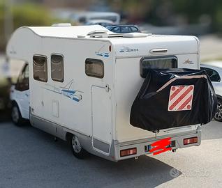 Rimor katamarano 8 con motore nuovo prezzo  tratta