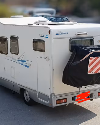 Rimor katamarano 8 con motore nuovo prezzo  tratta