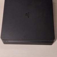 PlayStation 4 Slim 