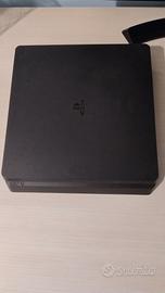 PlayStation 4 Slim 