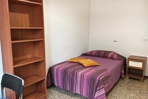 Camera singola con letto a una piazza e mezzo
