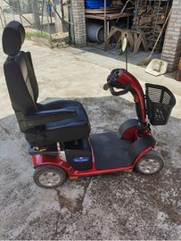 Scooter per anziani/disabili
