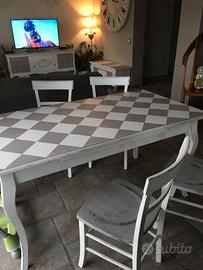 Tavolo con 4 sedie shabby