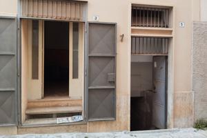 Locali