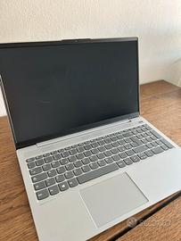 Lenovo IdeaPad 5 15” (i5, 8GB RAM, 512GB SSD)