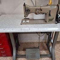 Macchina da cucire industriale Necchi