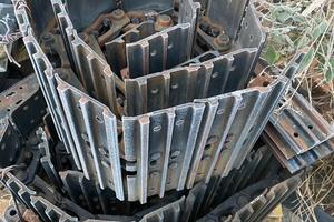 G03 Cingoli in ferro usati