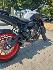 Yamaha MT-07 2019 pronta all’uso.