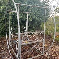 Dondolo vintage da giardino