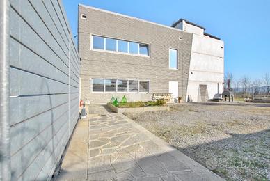 CAPANNONE A VEROLENGO