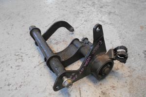 Supporto motore staffa vespa gts granturismo