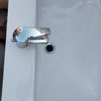 Lavandino con miscelatore