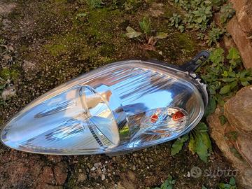 pezzi di ricambio fiat grande punto 2005