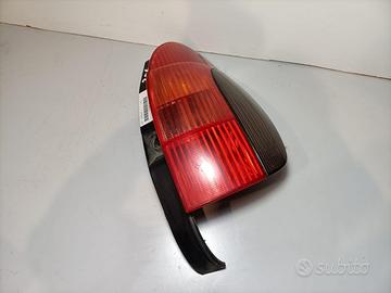 STOP FANALE POSTERIORE DESTRO PEUGEOT 306 Break (9