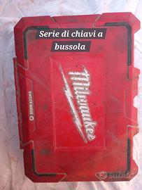 Chiavi a bussola in serie