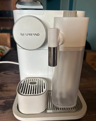 Gran Lattissima Nespresso Delonghi Bianca