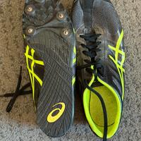 Scarpe chiodate da corsa