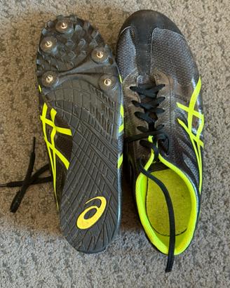 Scarpe chiodate da corsa