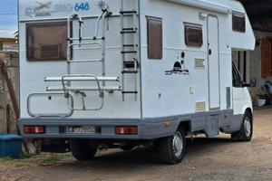 camper mansardato Rimor 