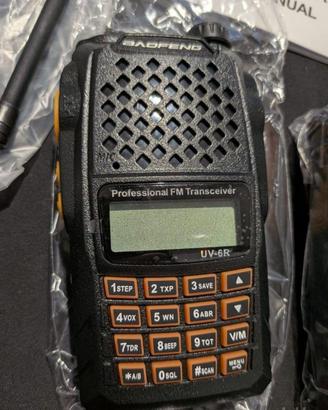 Ricetrasmettitore Baofeng UV-6R radio dual band