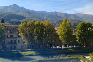 3 camere 90 mq pieno centro paese