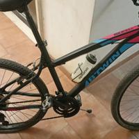Mountain bike marca BTwin 26 pollici 