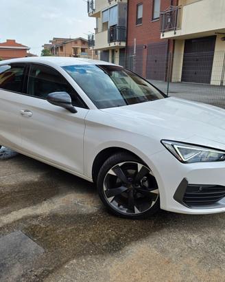Cupra Leon 1.5 Hybrid 150 CV DSG
