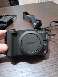 Canon R50 V da 24MP e 4K 30fps C-Log 3