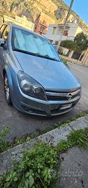 Opel Astra Station Wagon Cosmo anno 2005