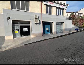 Locale commerciale acri