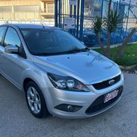 Ford Focus berlina 1.6 TDCi 110 cv 2010