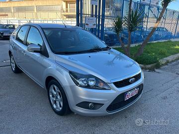 Ford Focus berlina 1.6 TDCi 110 cv 2010