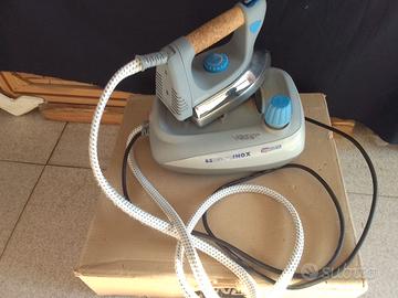 Ferro da stiro a vapore con caldaia