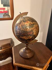 Globo terrestre vintage decorativo