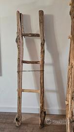 Scala decorativa in legno grezzo 