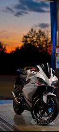Yamaha yzf r125