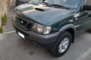 Nissan Terrano II