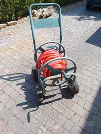 Avvolgitore per gomma da innaffiare