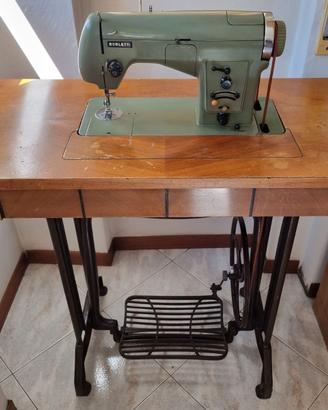 Macchina da cucire "Borletti" vintage.