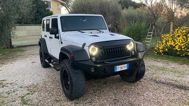 Jeep wrangler sahara jk 