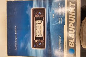 Kit Blaupunkt TravelPilot E1 + Caricatore 10 CD 