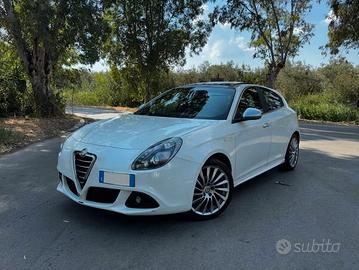 ALFA ROMEO Giulietta 1.6 JTDm-2 105 CV Distinctive