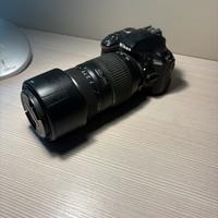 nikon D3300 con obiettivo tamron